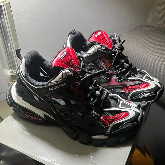 Balenciaga Track 2 Black/ Red - Picture 2 of 8